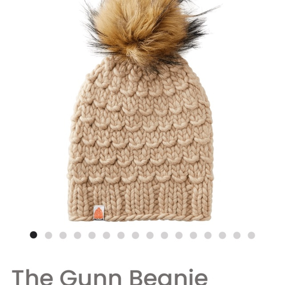 Chunky Knit Tan Beanie with Faux Fur Pom